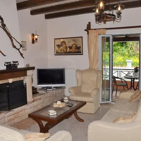 Leo Junior Villa